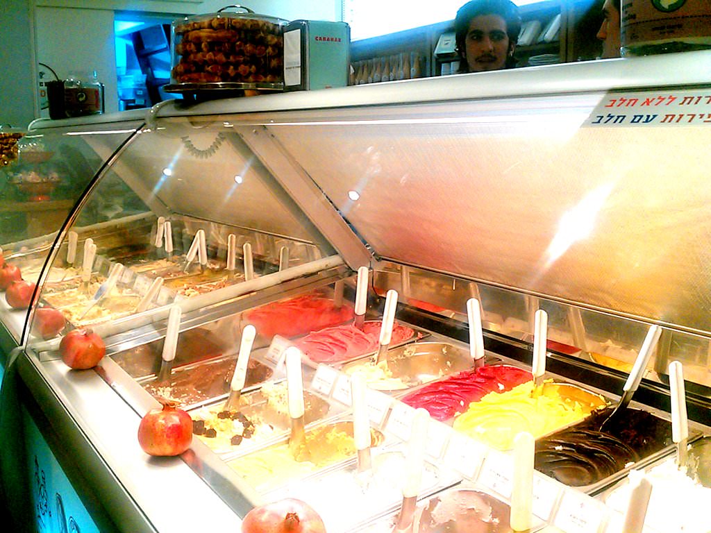 IMAG2989.jpg One of the best Ice-cream places in Tel-Aviv is Iceberg.