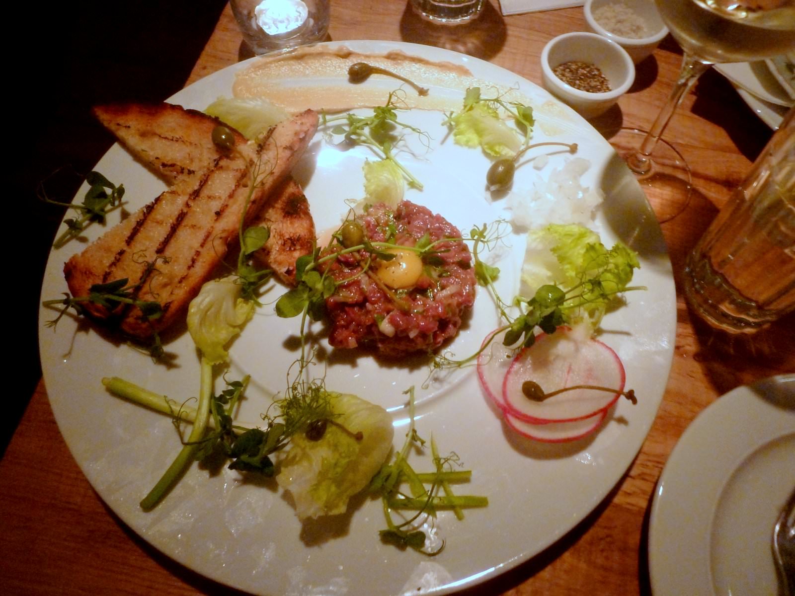 P1200959.JPG Beef tartare "Tutu Style" (92 NIS). This dish was excellent too, really hit the spot and beautiful on the plate.