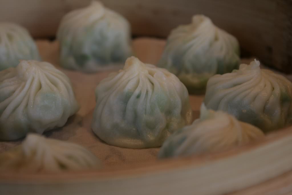 Steamed Angled-gourd and shrimp dumplings. Angled-gourd is a type of vegetable and I just felt an odd falvour from it. My least favorite dish of the evening.