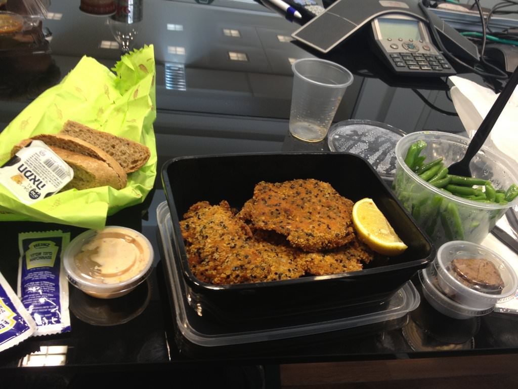Schnitzel pork with chipotle mayonnaise and lemon. Served with bread, side dish of green-beans and brownies (56 NIS). Good lunch, the pork was nice and the greens were fresh and a good addition - some people envied me for them. The brownies were dense and moist, I loved them but only got two little squares.