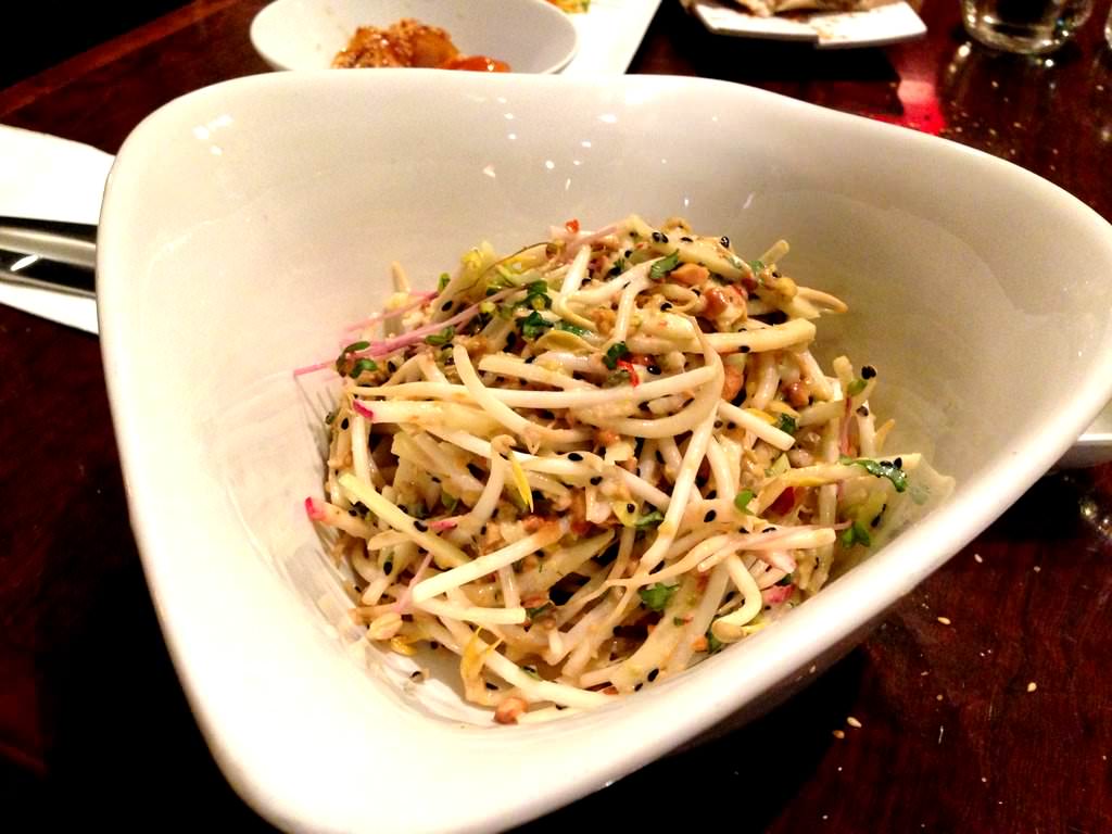 Asian salad: sprouts, radish, pickled ginger, black sesame and chili. A big plate of salad. I liked it but the sauce was a bit too on the sweet side and had mayonnaise in it. It's deceiving - a salad but a caloric bomb! Don't eat that alone and you'll be fine.