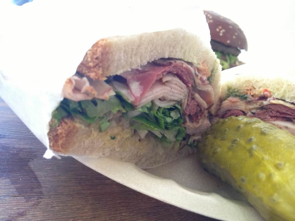 He puts a decent amount of meat in the sandwich (28 ILS / 38 ILS for a meal).