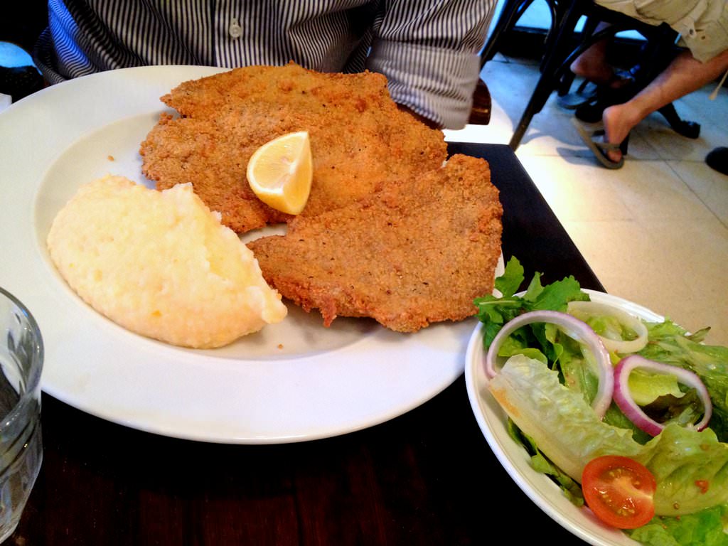 Veal Schnitzel with mashed potatoes and green salad (72 NIS).