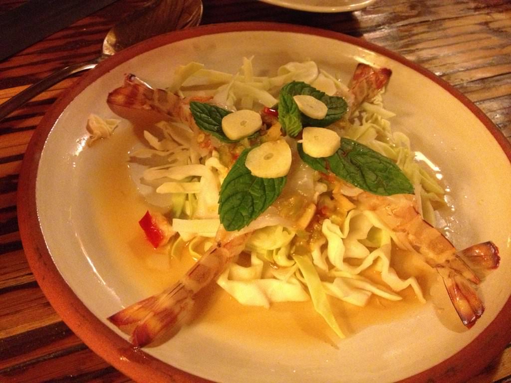 Kung cha naam plaa: special dish of Slightly poached shrimp with chili, mint and garlic (44 ILS).