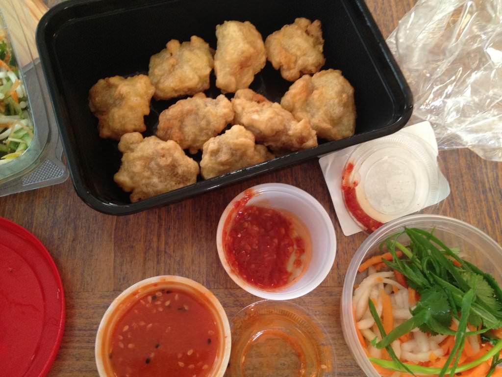 chicken nuggets with sweet and spicy sauce