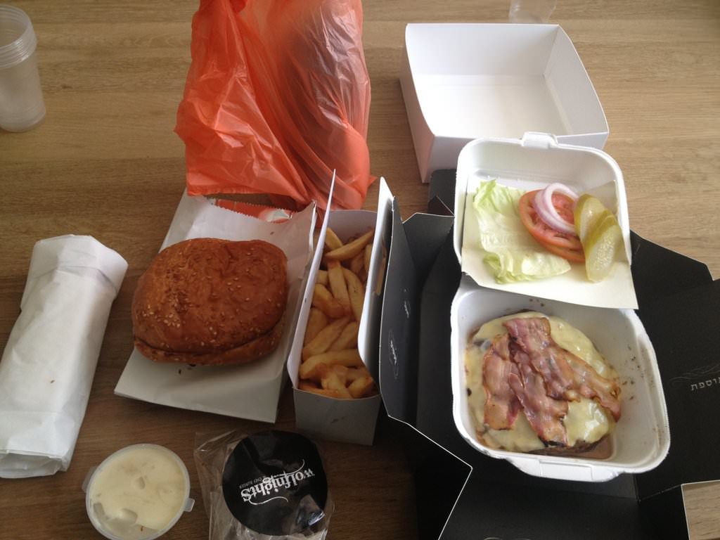 Medium Burger with Emental and Bacon, garlic mayo, fries and coke (62 ILS)