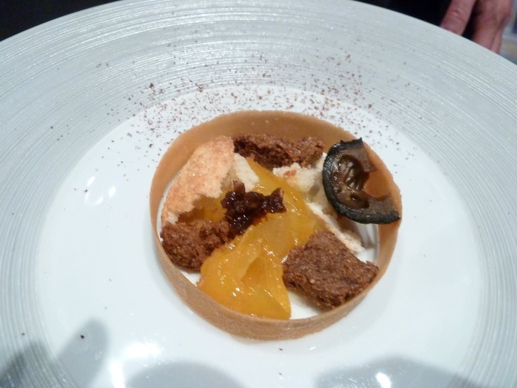 When we asked what's inside the tart it was too complex to understand so the waiter brought us this demo - just to look this time. Notice the black walnut - this is the 1 year cognac marinated walnut. pretty neat.
