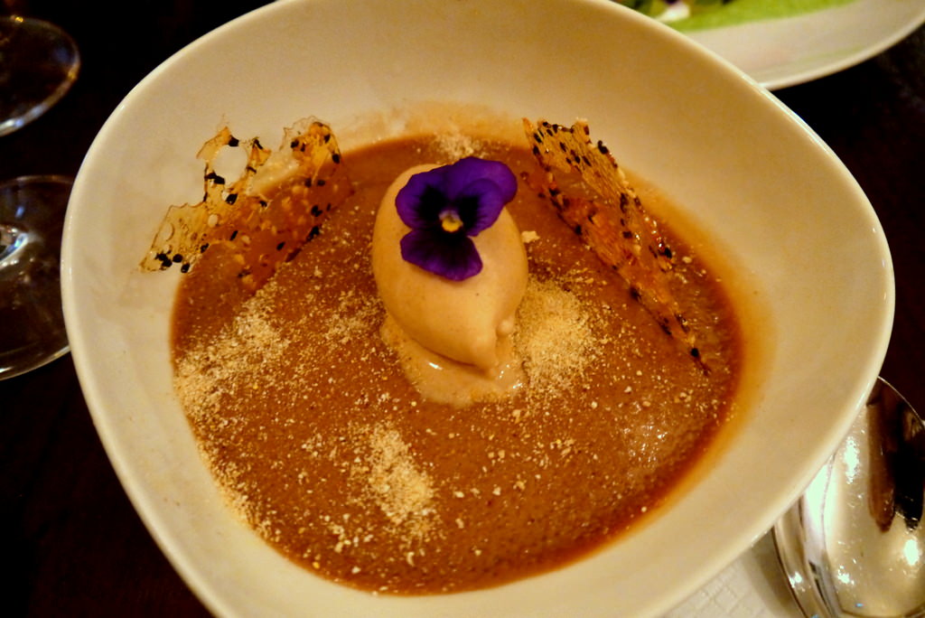 Porcine Brûlée, Miso Ice-Cream, Caramel ans Sesame Tuile, Candied Popcorn Powder (38 ILS)